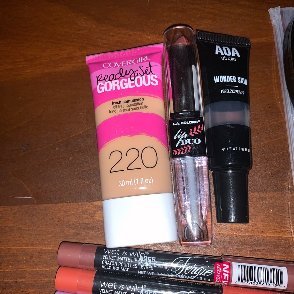 Make up bundle - Picture 3 of 8